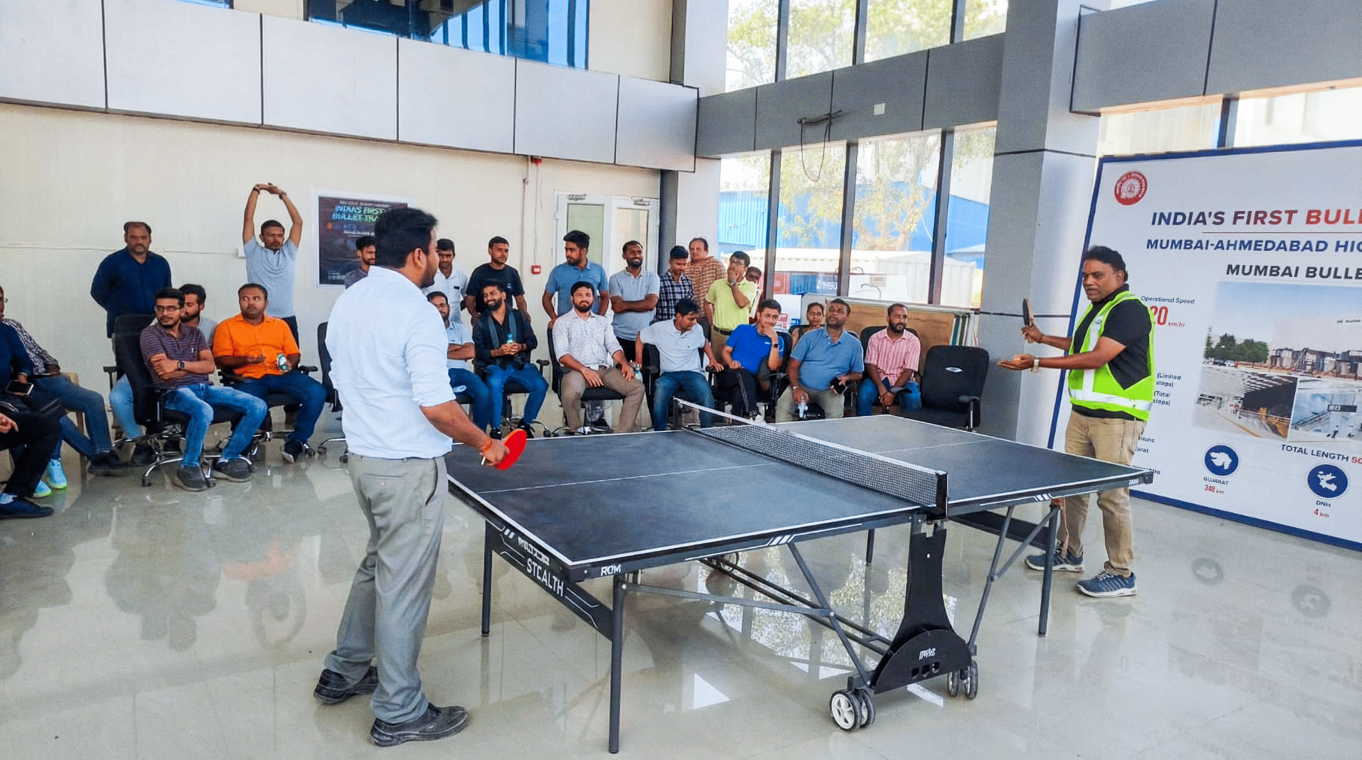 NHSRCL मुंबई कार्यालय में टीम भावना को मजबूत करने के लिए मैत्रीपूर्ण टेबल टेनिस टूर्नामेंट